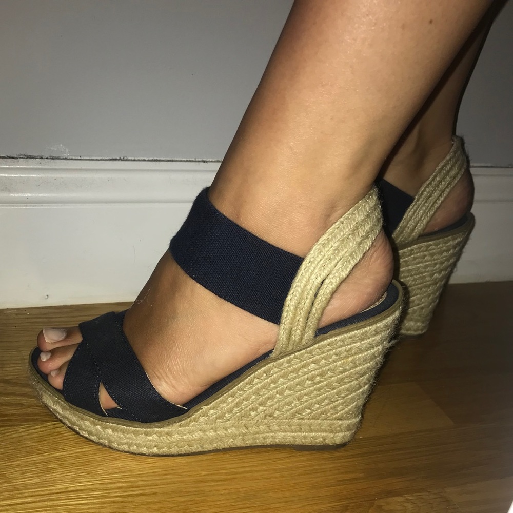 Navy wedges 👡